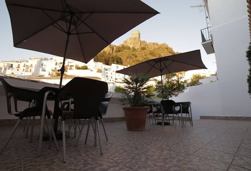 Общежитие La Jarana Casa