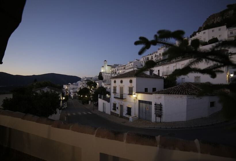 Общежитие La Jarana Casa