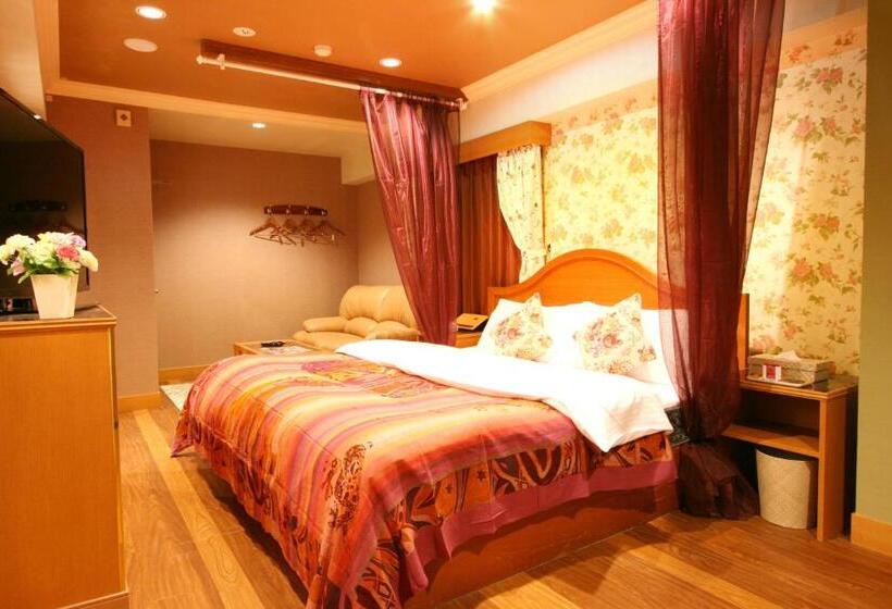 בית מלון כפרי Aura Seki Inter