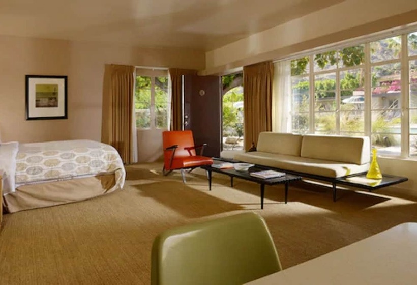 בית מלון כפרי The Hideaway  21 And Over