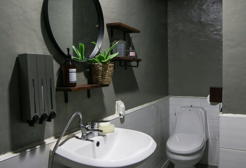 膳宿费 Bomn Guesthouse  Hostel