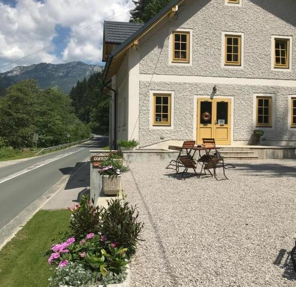 پانسیون Boutique Rooms Pri Rogovilcu