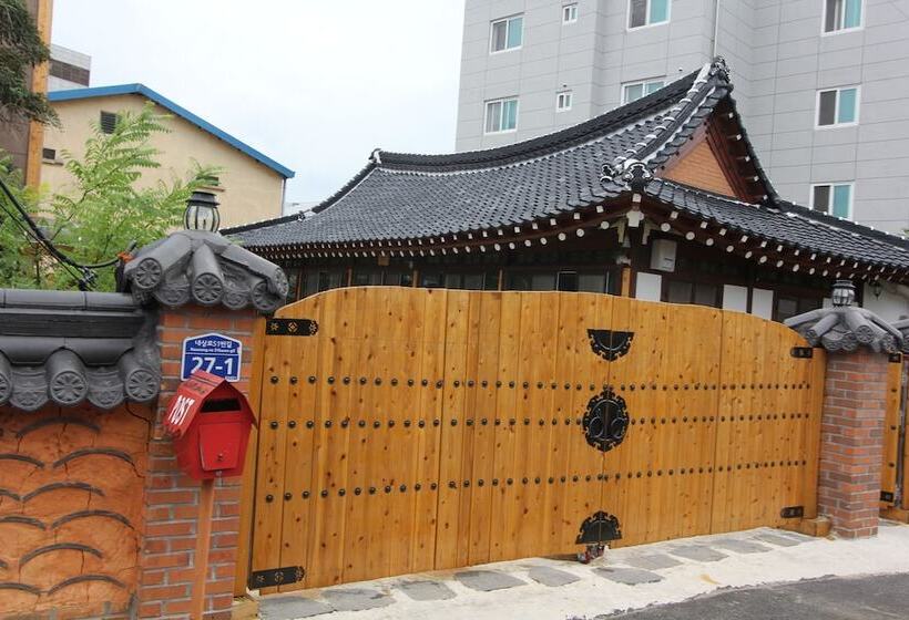 بنسيون Dasomchae Hanok Stay
