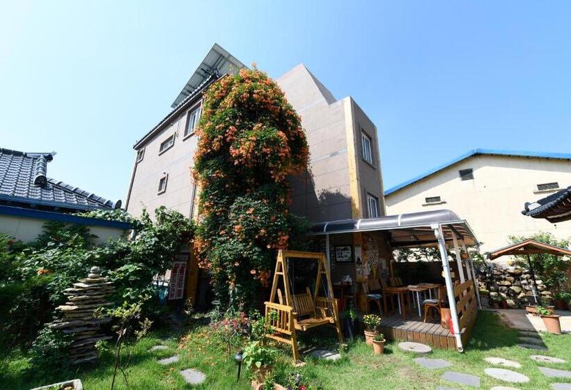 بنسيون Dasomchae Hanok Stay