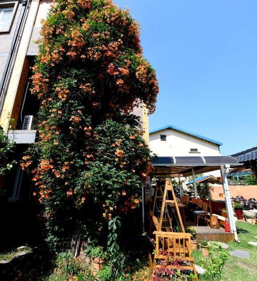 بنسيون Dasomchae Hanok Stay