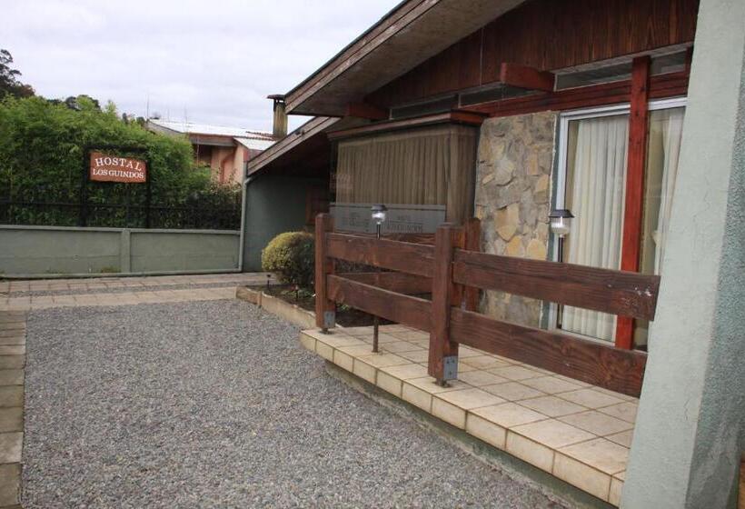 פנסיון Hostal Los Guindos