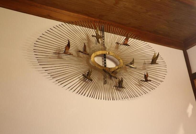 פנסיון Hostel Fish In A River