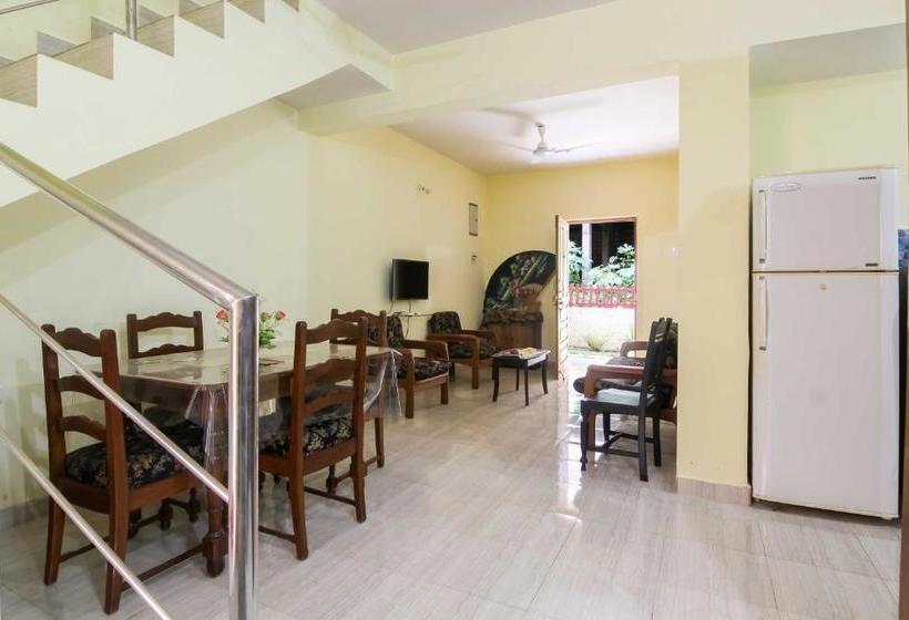 פנסיון Pinto Holiday Villas