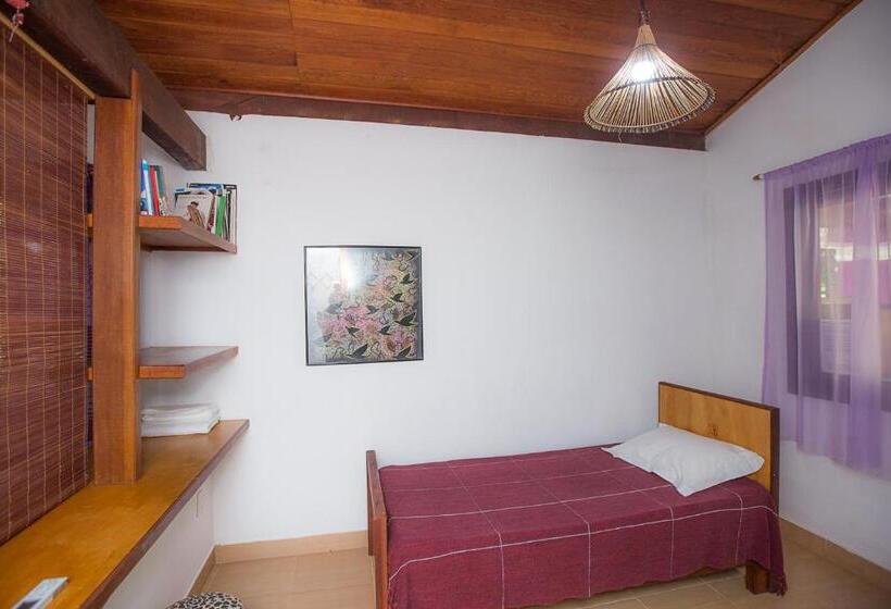 펜션 Recanto Dos Pássaros Hospedaria Zen E Banho De Floresta Arua