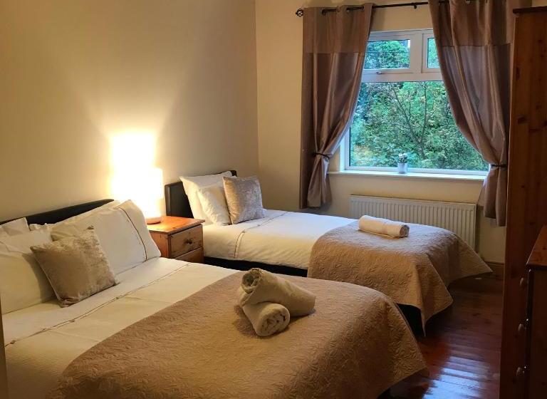 פנסיון The Ring Lyne