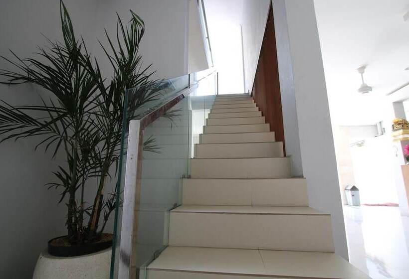 بنسيون Tom Guest House