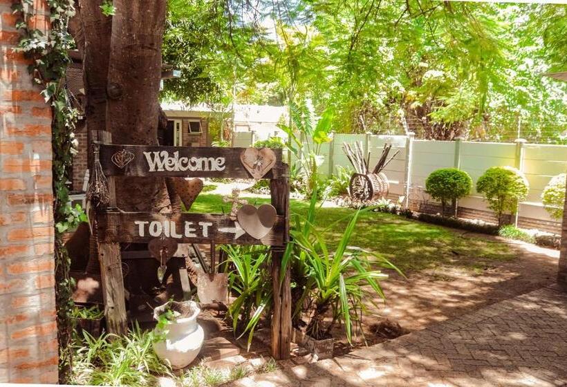 ペンション Travel North Guesthouse