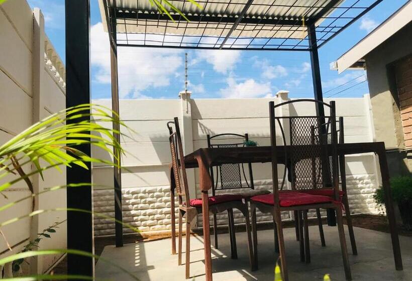 ペンション Travel North Guesthouse