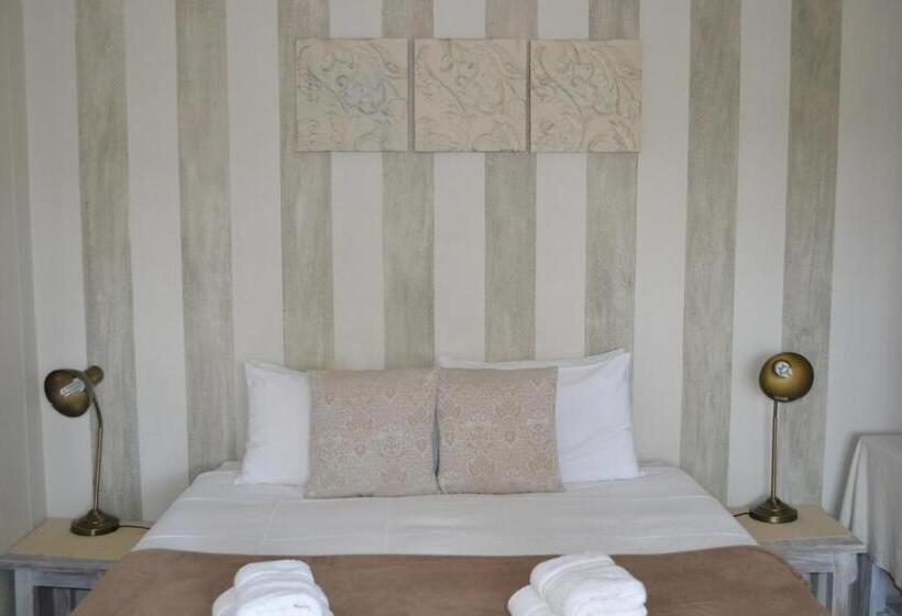 ペンション Travel North Guesthouse