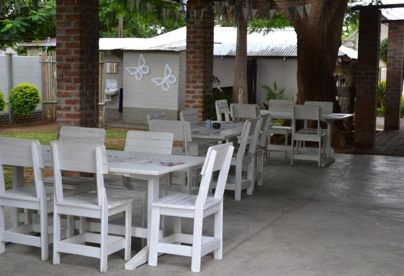 ペンション Travel North Guesthouse