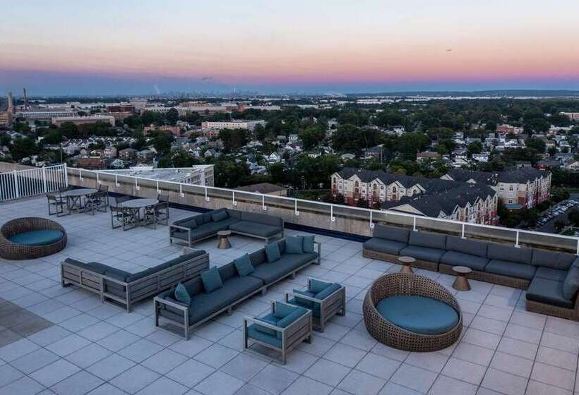 Watt Hotel Rahway, Tapestry Collection By Hilton