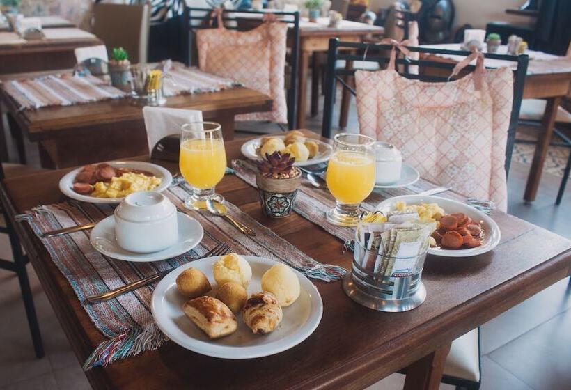 Общежитие Casarão Da Ducha Hotel Concept