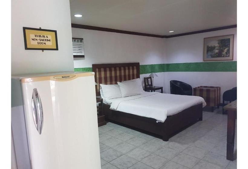 호스텔 Saltimboca Tourist Inn