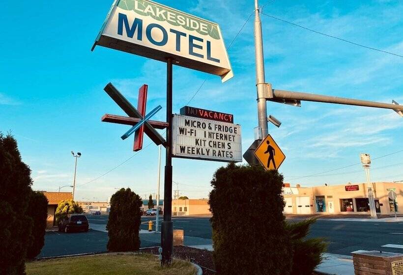 Lakeside Motel