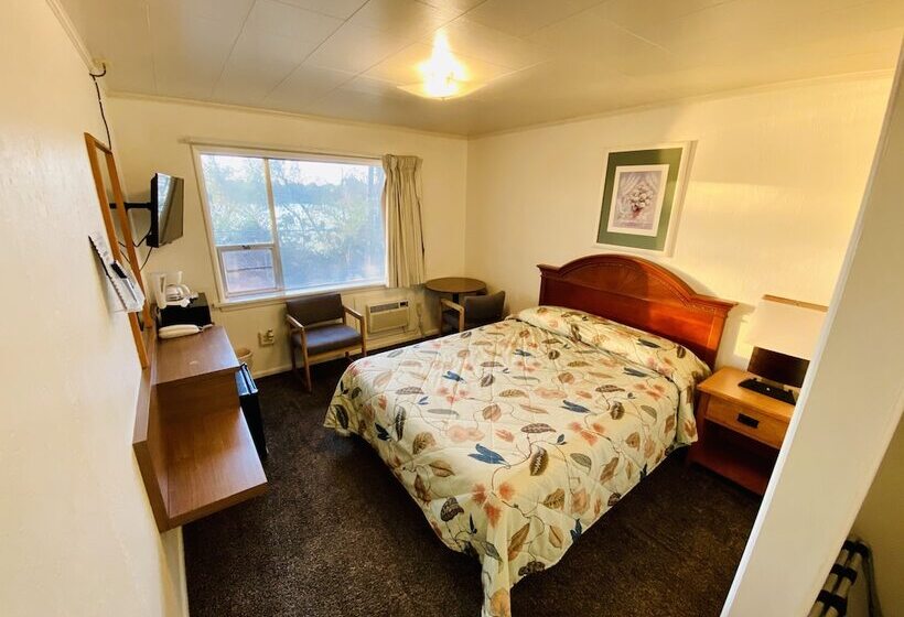Lakeside Motel