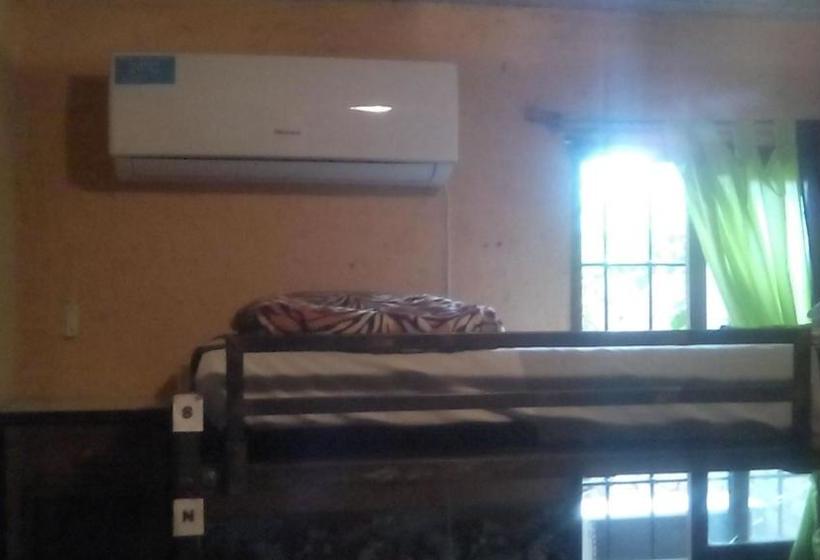 Parras Y Racimos Apart