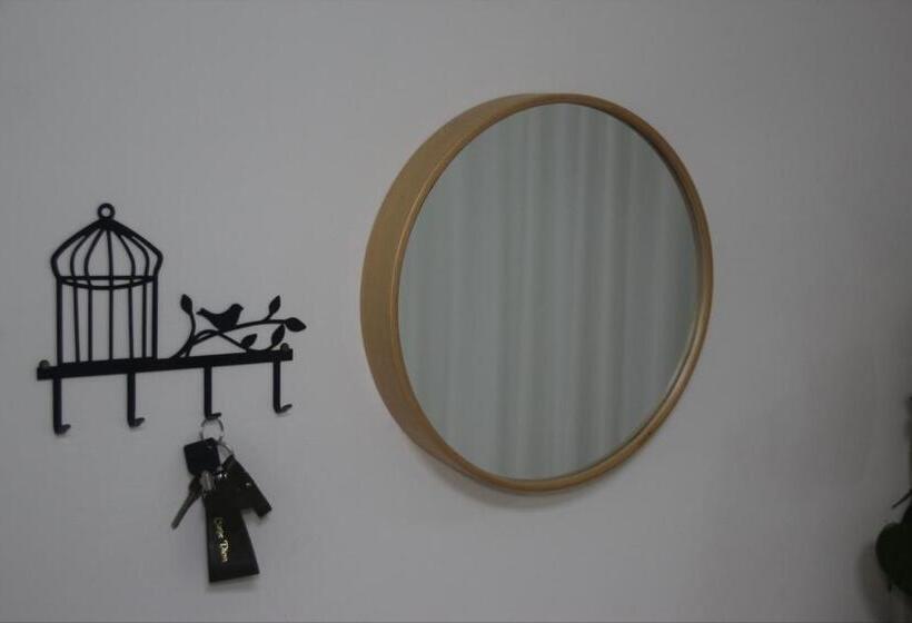 ペンション All In One Guesthouse