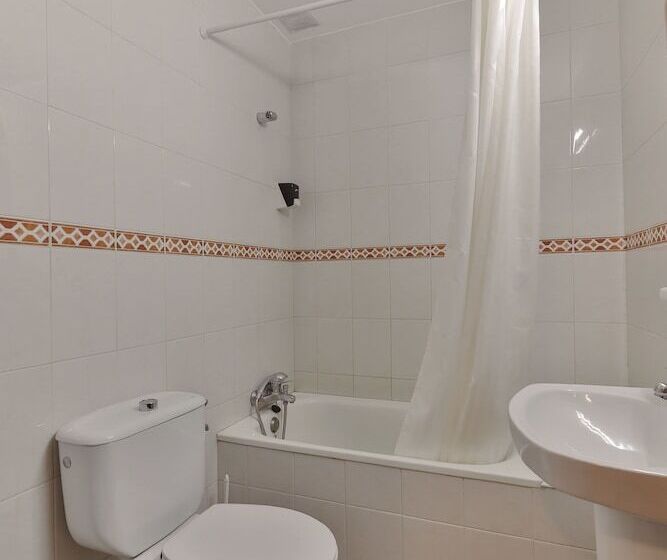 بنسيون Hospedería Restaurante Pilar Villacastín