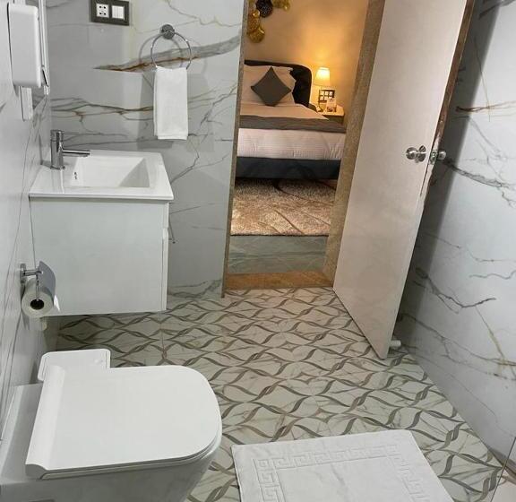 פנסיון Joets Guesthouse