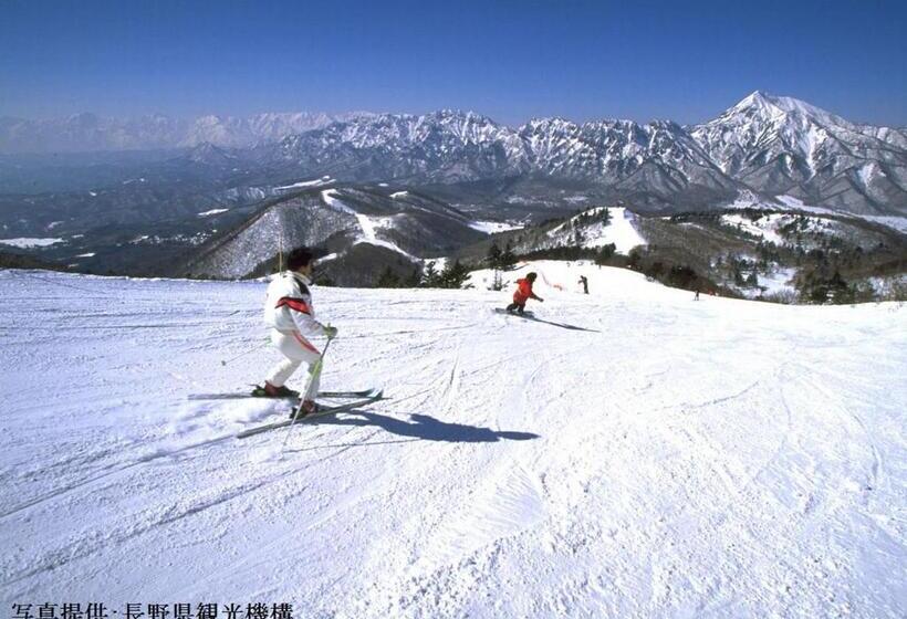 פנסיון Shioriya