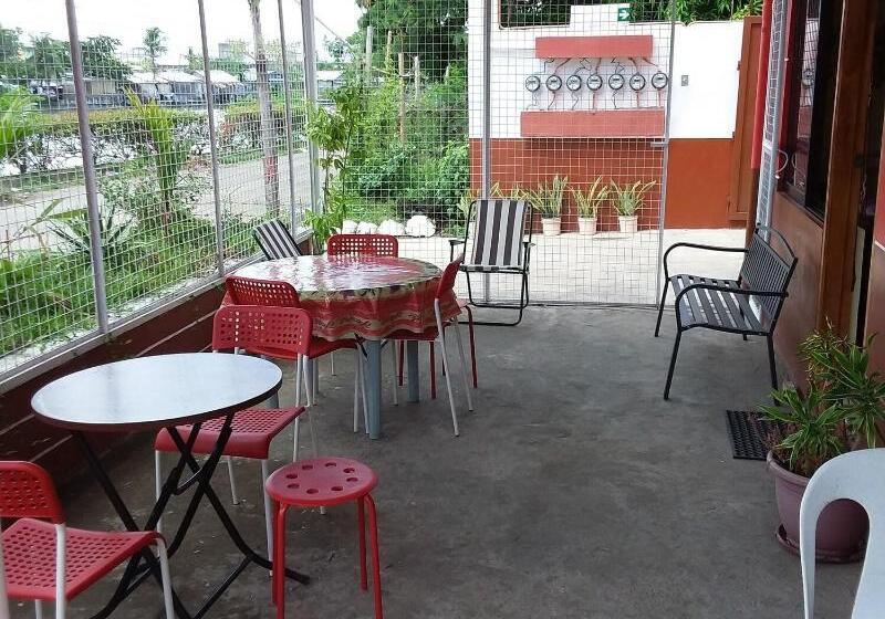 هاستل Pete's Inn