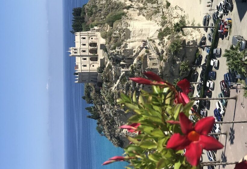 민박 Sunset Tropea