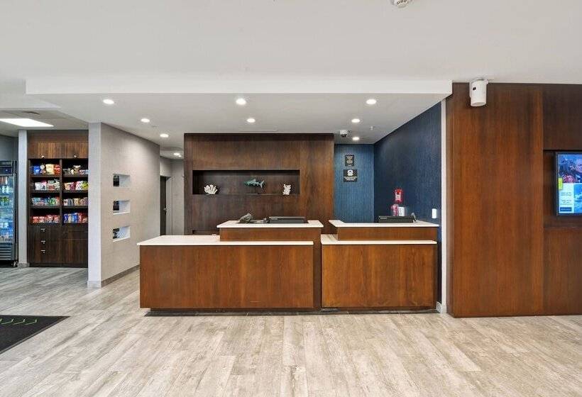 هتل Courtyard By Marriott Long Island Islip/courthouse Complex