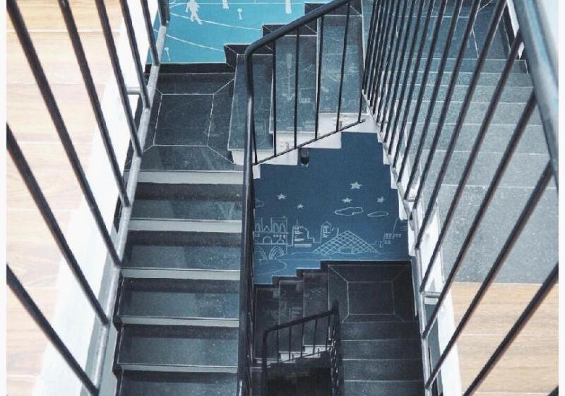 هتل کپسول Fedora Hostel