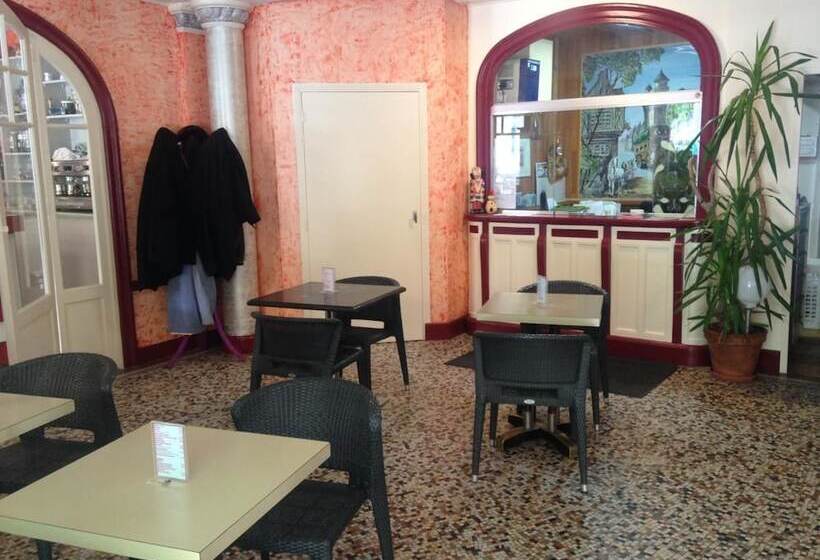 酒店 De La Poste Et Europe