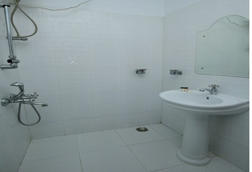 Oyo 10224 Hotel Penrallt Homestay