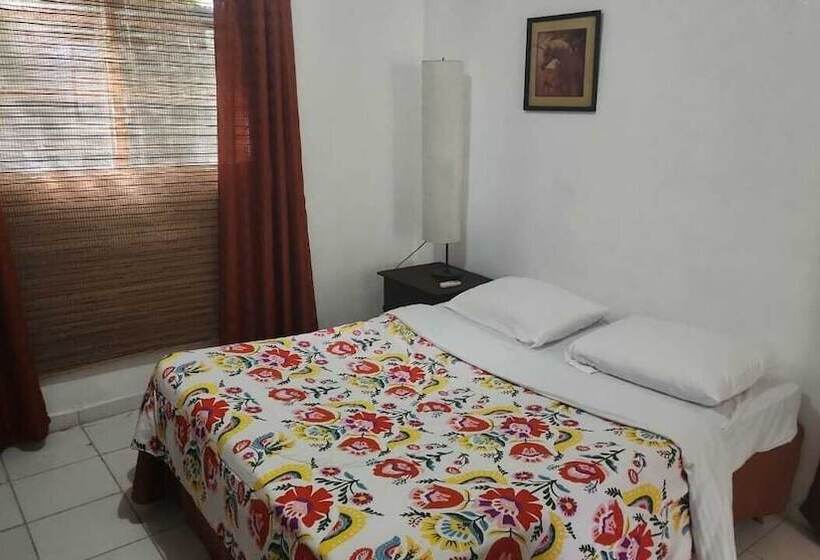 膳宿费 Boca Del Paraiso