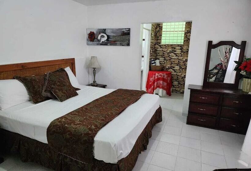 膳宿费 Boca Del Paraiso