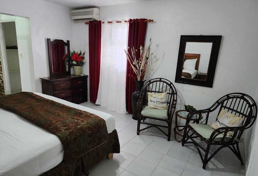 膳宿费 Boca Del Paraiso