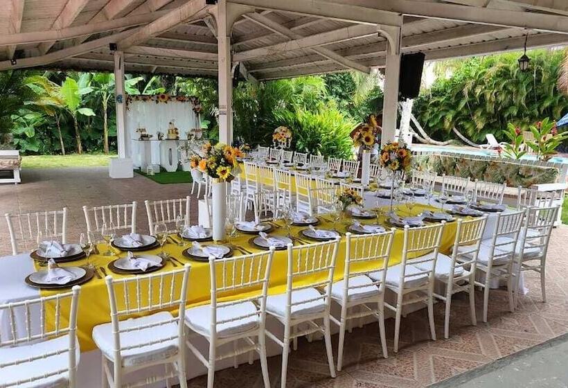 膳宿费 Boca Del Paraiso