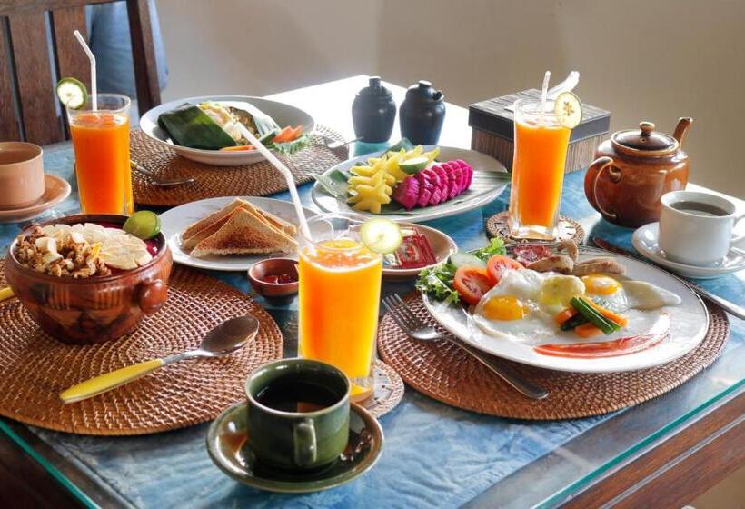 הוסטל Graha Madesimon