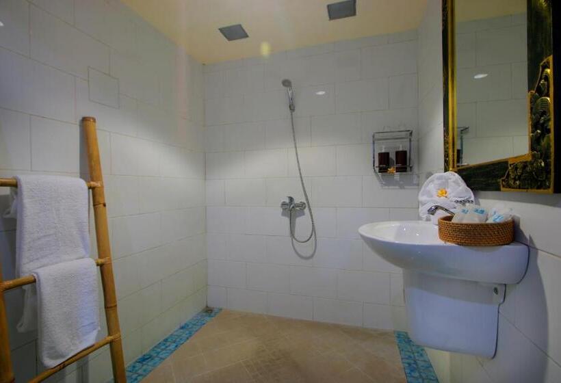 הוסטל Graha Madesimon