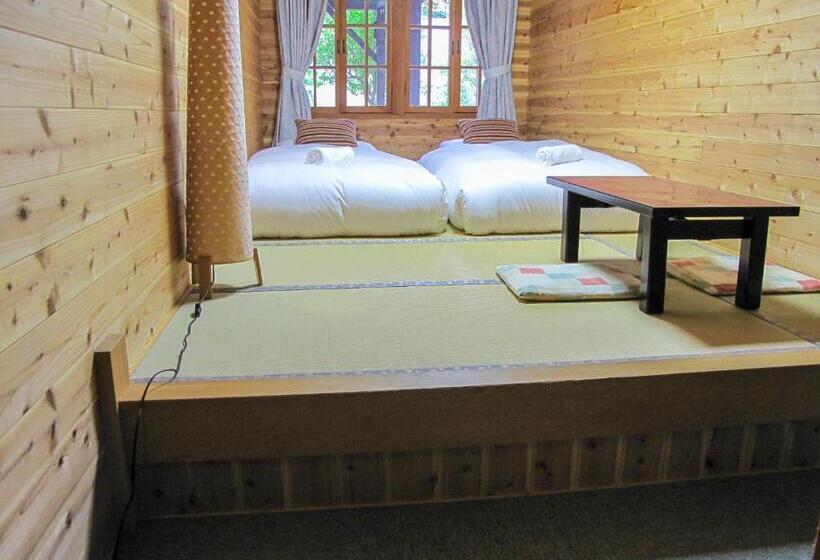 Bed and Breakfast Kizuna Lodge & Bbq Centre