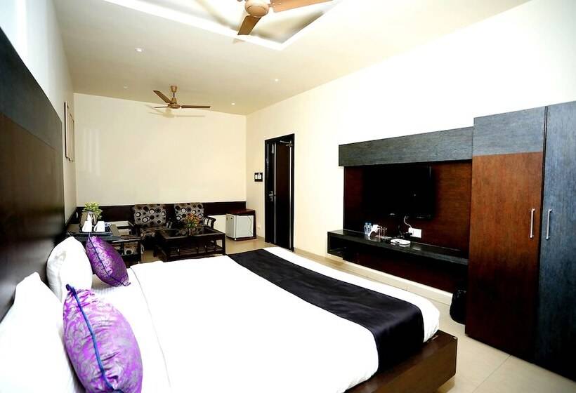 Bhagyaraj Palace   Best Hotel In Kanpur