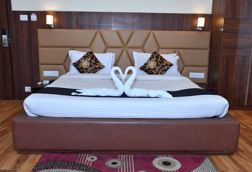 Bhagyaraj Palace   Best Hotel In Kanpur