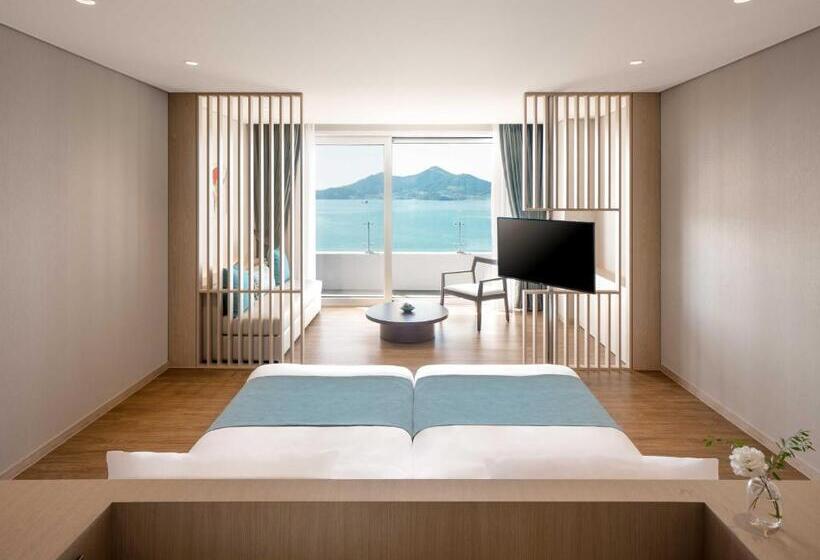 Hanwha Resort Geoje Belvedere