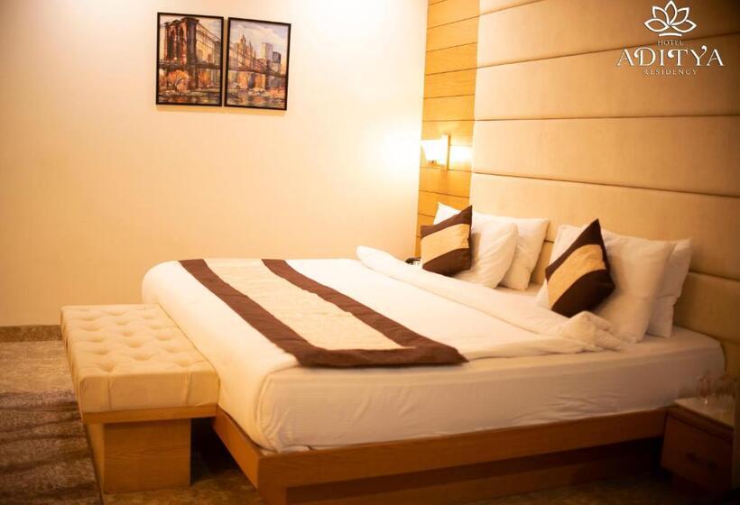 Отель Aditya Residency