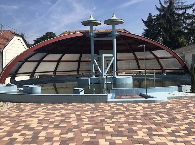 Отель Aquasol Resort