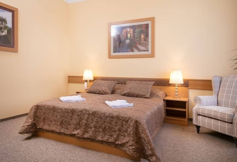 Отель Aquasol Resort