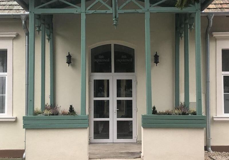 Отель Aquasol Resort