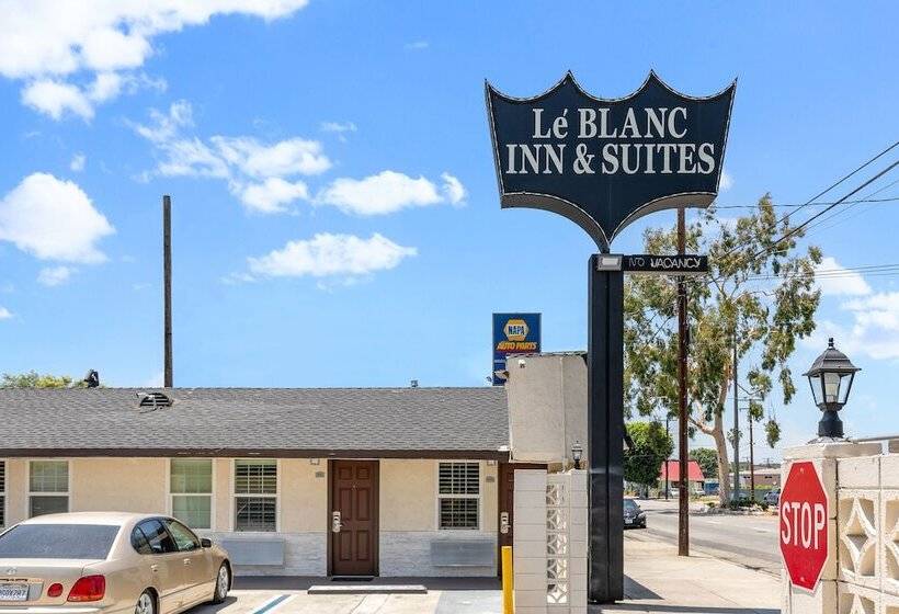 فندق Le Blanc Inn & Suites